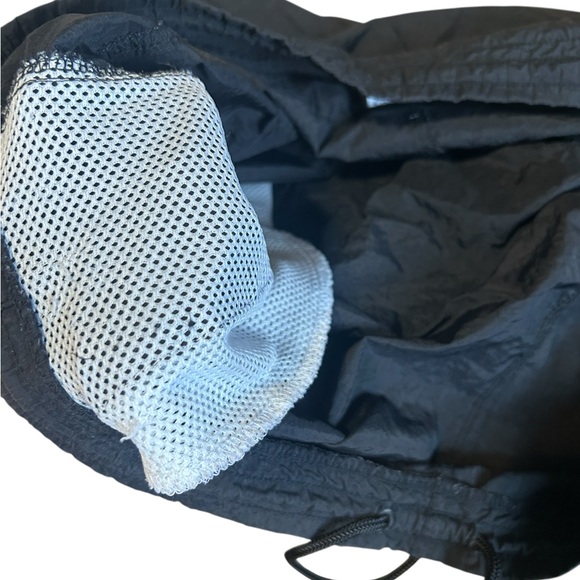 Vintage Columbia Black Nylon Shorts Womens M Y2K Hiking Outdoor Gorpcore - Picture 8 of 11